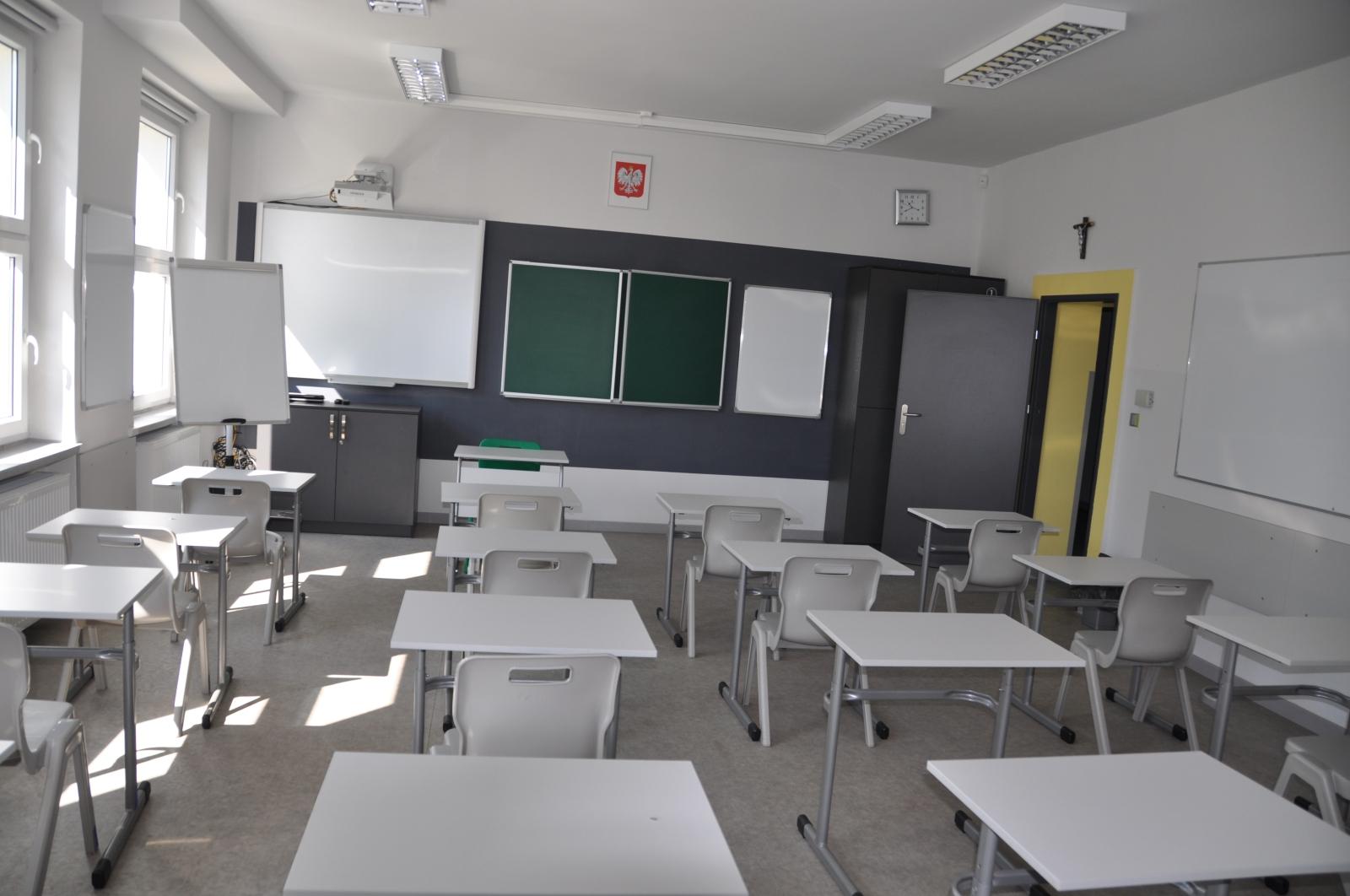 Zdjęcia obiektów PESTA2_3